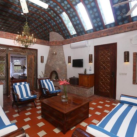 Caille Blanc Villa & Hotel (Adults Only) Mamin 外观 照片